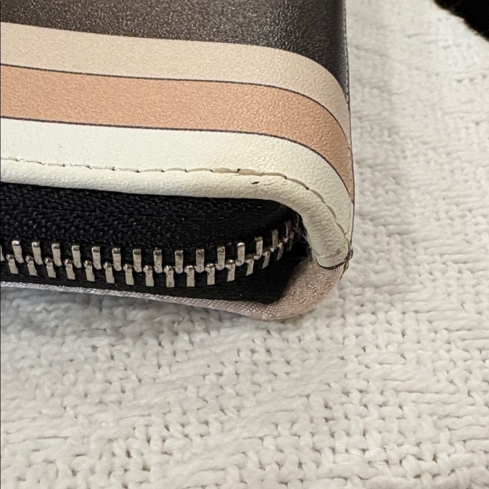 Cromia Rhinestone Wallet - Picture 10 of 13